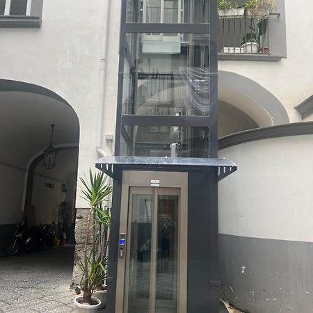 Varriale House Parking Free Small Car Napels Buitenkant foto