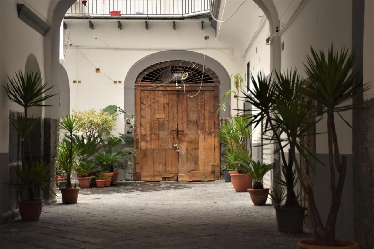 Varriale House Parking Free Small Car Napels Buitenkant foto