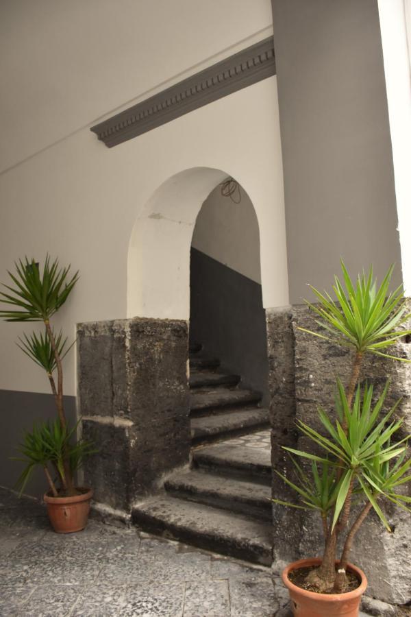 Varriale House Parking Free Small Car Napels Buitenkant foto